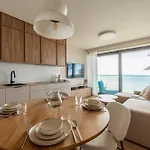 Harbour Pearl 3-rd Floor View! With Bikes And Acces 아파트 *